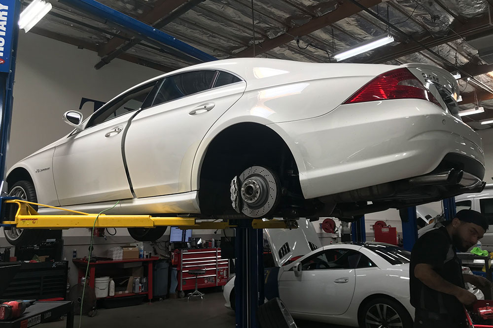 Fall Maintenance for Mercedes-Benz: What Owners Should Know in Glendale, Arizona